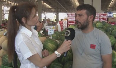 Üretici Ahmet Uzunkaya özellikle lezzetli karpuz seçiminde dikkat edilmesi gerekenleri anlattı