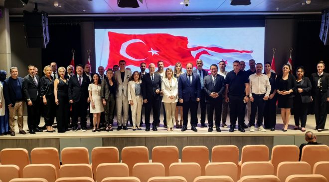Meclis Başkanı Öztürkler, Girne Amerikan Üniversitesi ve Girne Koleji heyetlerini kabul etti