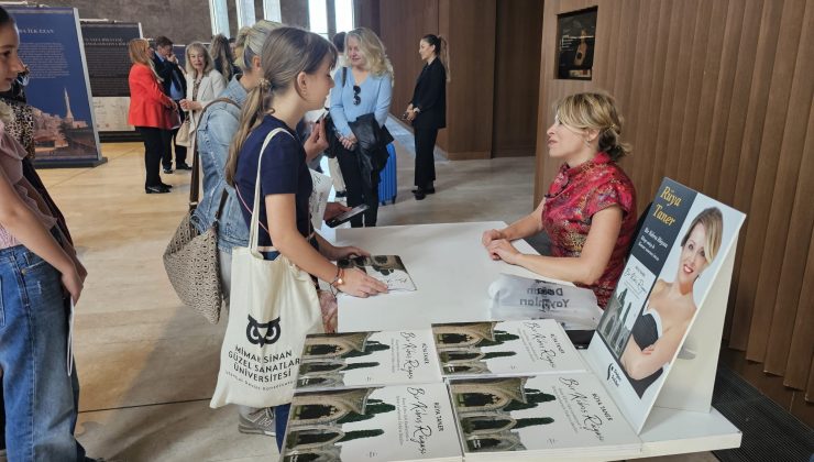 Rüya Taner’den İstanbul AKM’de “Asya’nın Tatlı Suları” resitali
