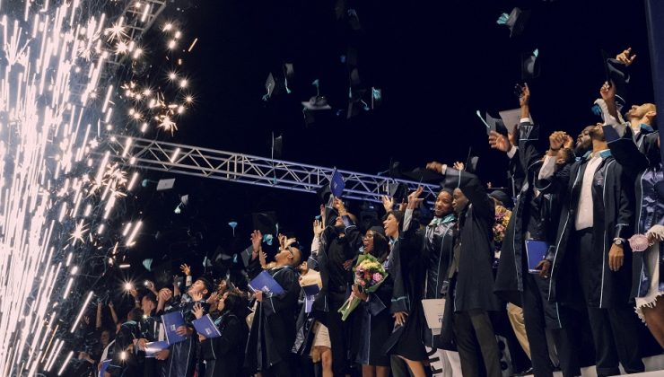 Bahçeşehir Kıbrıs Üniversitesi mezuniyet töreni yapıldı