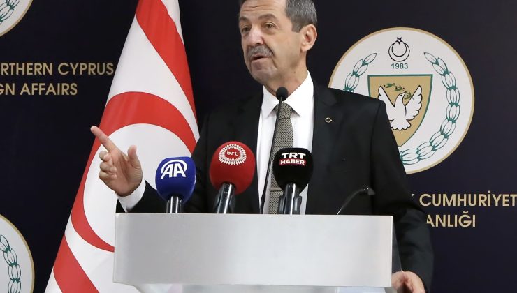 Dışişleri Bakanı Ertuğruloğlu’ndan İsrail’e tepki: Türkiye Kıbrıs’ta soykırımı önledi, yalanları ve iftiraları şiddetle reddediyoruz