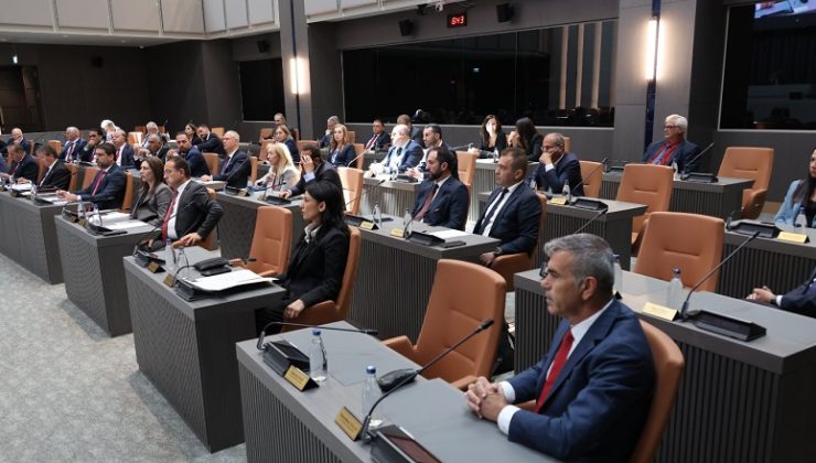 Genel Kurul da güncel konuşmalar yapılıyor