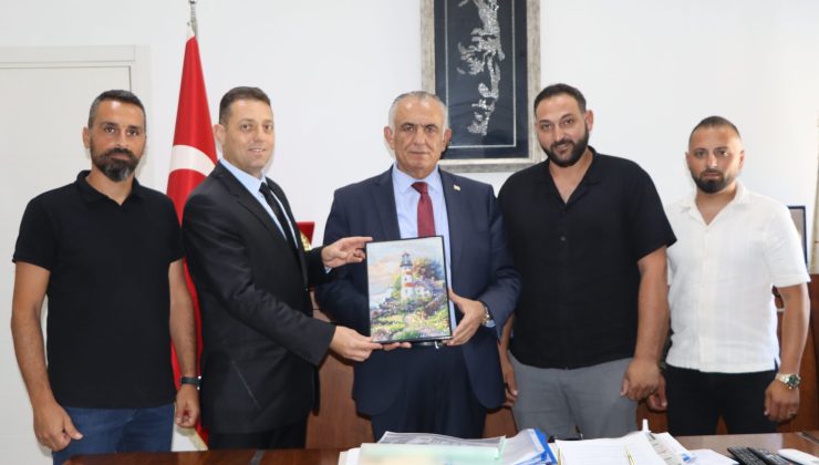 Çavuşoğlu, İskele Esnaf ve Zanaatkârlar Birliği heyetini kabul etti
