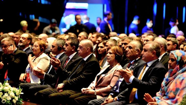 Millî Eğitim Bakanı Çavuşoğlu Türkiye Eğitim Teknolojileri Zirvesi’ne katıldı