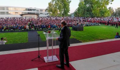 Cumhurbaşkanı Ersin Tatar, UKÜ’nün mezuniyet törenine katıldı