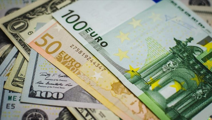 Sterlin 54,58 TL, euro 46,52 TL, dolar 39,83 TL’den işlem görüyor