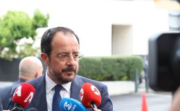 Hristodulidis, İran’ın İsrail’e mesaj iletmelerini istediğini ve bunu yapacaklarını söyledi