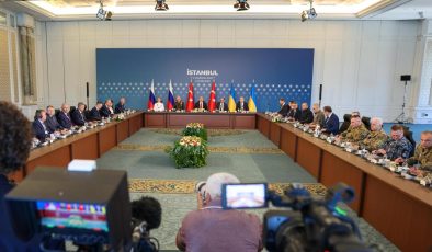 Rus heyeti başkanı: En büyük çaplı esir takası konusunda mutabık kaldık
