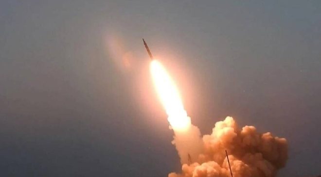 İran ordusu Katar ve Irak’taki ABD üslerine saldırı başlattı