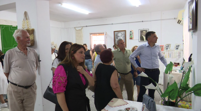 Gönyeli Fazıl Plümer Yaşam Boyu Eğitim Merkezi yıl sonu sergisi düzenlenen törenle açıldı