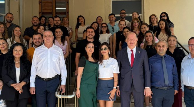 Sağlık Bakanı  Dinçyürek, Kurban Bayramı dolayısıyla bakanlık personeli ile bayramlaştı