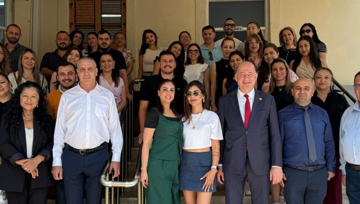Sağlık Bakanı  Dinçyürek, Kurban Bayramı dolayısıyla bakanlık personeli ile bayramlaştı