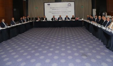 Özçınar, TDBB Yönetim Kurulu toplantısına katıldı