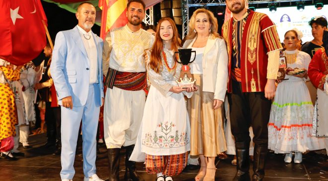 Sibel Tatar İskele Festivali’ne katıldı