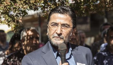 Gazeteci, yazar Nihat Genç hayatını kaybetti