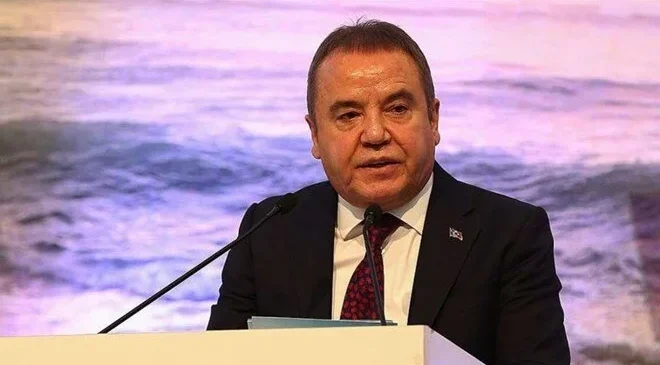Antalya Büyükşehir Belediye Başkanı Muhittin Böcek görevden uzaklaştırıldı