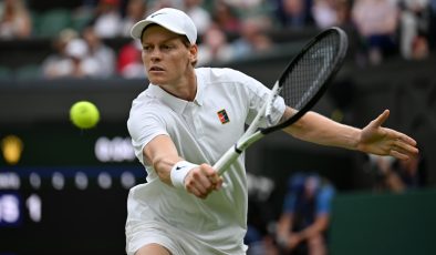Wimbledon’da favoriler galip