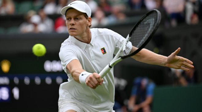 Wimbledon’da favoriler galip
