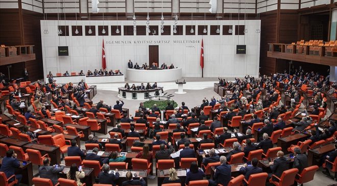 Özgür Özel dahil üç vekilin dokunulmazlık dosyası TBMM’de