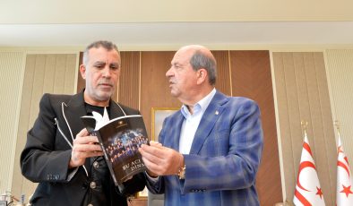 Cumhurbaşkanı Ersin Tatar, sanatçı Haluk Levent’i kabul etti