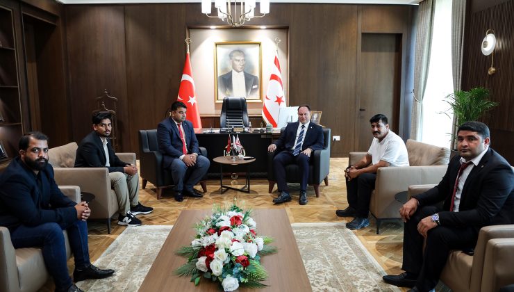 Öztürkler Pakistan Kültür ve Dayanışma Derneği heyetini kabul etti