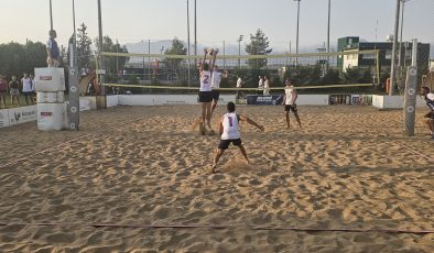 Şampiyon Melekler Plaj Voleybolu Ligi