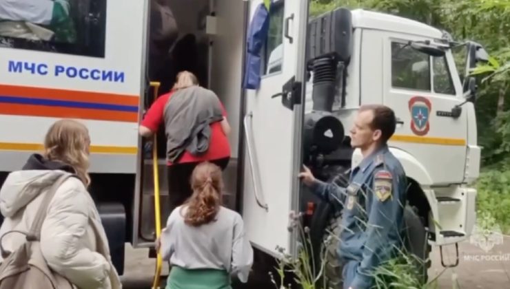 Rusya’da Kamçatka bölgesinde tsunami uyarısı kaldırıldı