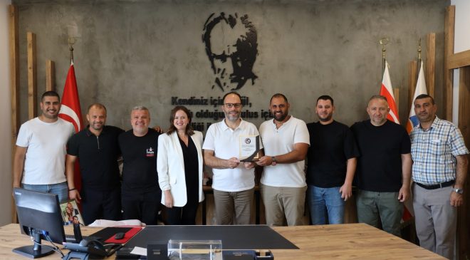 Larnaka Gençler Birliği Spor Kulübü’nden İskele Belediye Başkanı Sadıkoğlu’na ziyaret