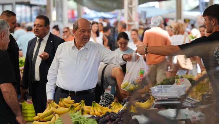 Cumhurbaşkanı Ersin Tatar, Girne Açık Pazarı ziyaret etti