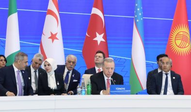TC Cumhurbaşkanı Erdoğan:Kıbrıs Türkleri ile spordan kültüre, ekonomiden turizme kadar çeşitli alanlarda ilişkilerinizi geliştirmenizi bekliyorum