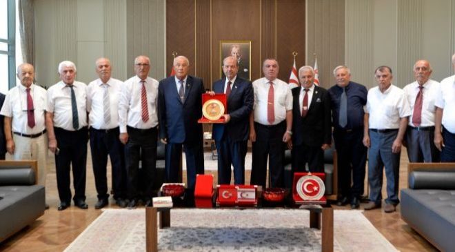 Cumhurbaşkanı Tatar, Türk Barış Kuvvetleri Gaziler Derneği  heyetini kabul etti
