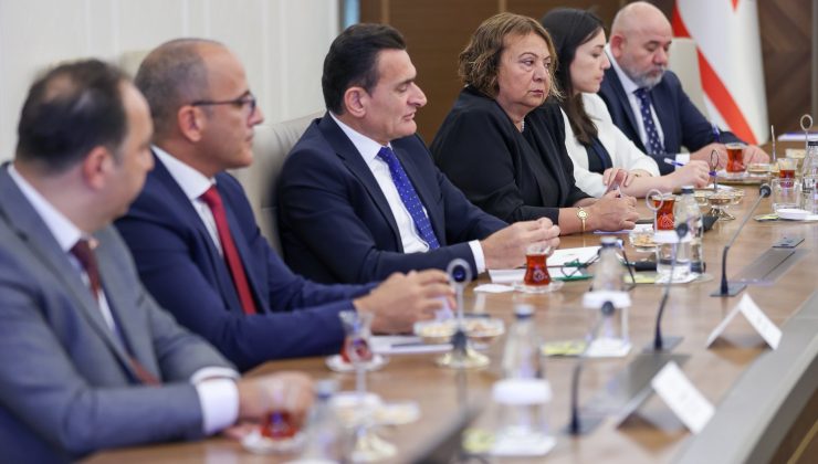 Bakan Oğuz, TC Çevre, Şehircilik ve İklim Değişikliği Bakanı Kurum ile görüştü