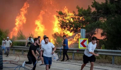 Bursa’da yangın sürüyor: Bir itfaiye personeli kalp krizi sonucu hayatını kaybetti