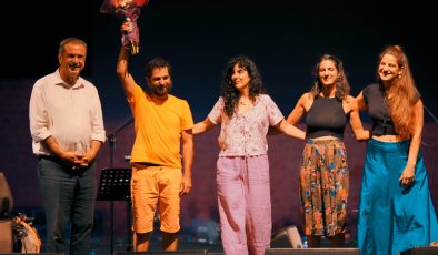 Collectıf Medz Bazar Othello Kalesi’nde konser verdi