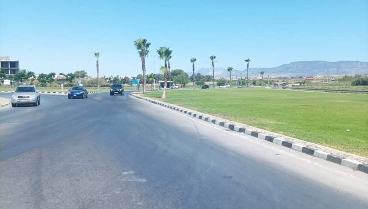 Gönyeli Çemberi ile Çevre Yolu Yonca Üst Geçit arası trafik akışına açıldı