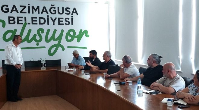 Gazimağusa Belediyesinde yapılan toplantıda gemilere su temini görüşüldü