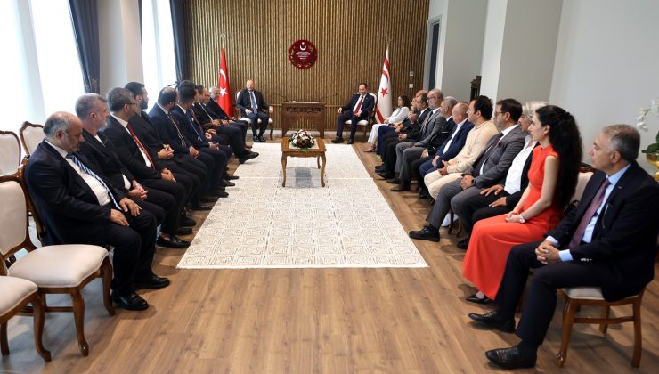 Meclis Başkanı Ziya Öztürkler, MÜSİAD heyetini kabul etti