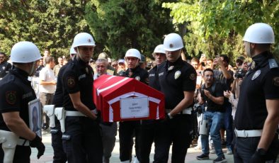 Türkiye, yangında hayatını kaybeden kahraman şehitlerini defnetti