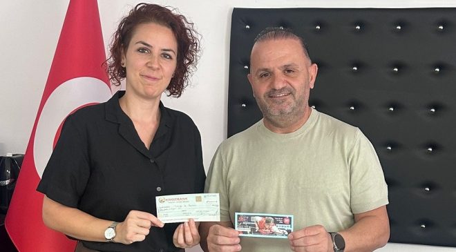 5 Milyon TL’lik büyük ikramiye talihlisine teslim edildi