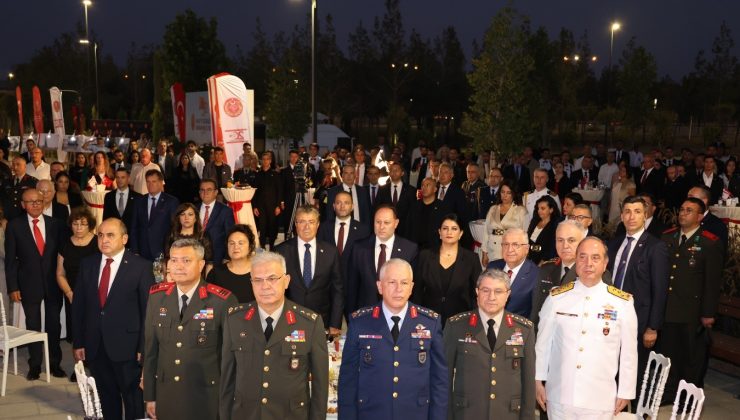 Meclis Başkanı Öztürkler, Barış Harekatı’nın 51. yıl dönümü nedeniyle resepsiyon düzenledi:’Kıbrıs Türkü bu adada ev sahibidir ve olmaya devam edecektir’