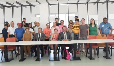 Başbakan Üstel ve Bakan Gardiyanoğlu, Engelsiz Yaşam Evi’ni ziyaret etti