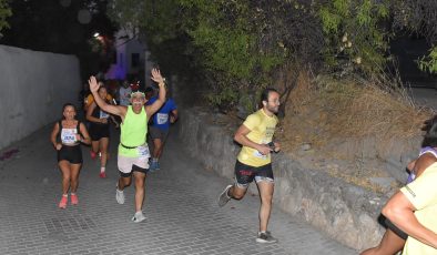 Girne Belediyesi, “gece koşusu” düzenledi