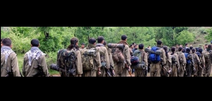 Terör örgütü PKK silahlarını imha etti