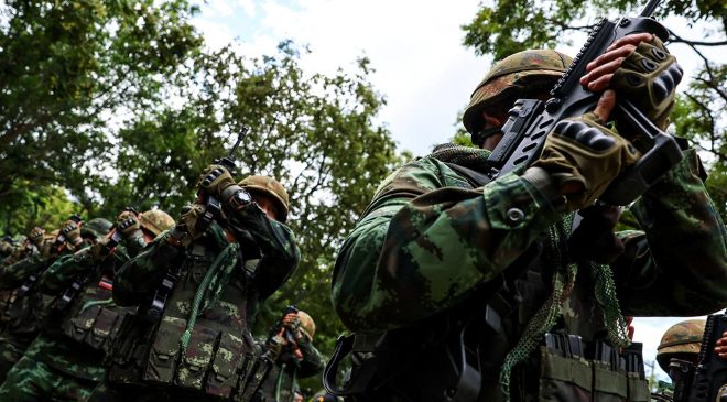 Tayland-Kamboçya sınırında çatışmalar sürüyor: 100 bin sivil tahliye edildi