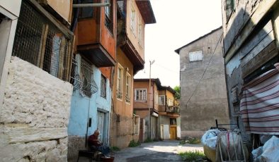 Ankara’daki ”Yahudi Mahallesi” zamana direniyor: Bir zamanlar hoşgörünün simgesiydi