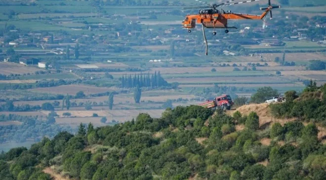 İzmir’in Çeşme, Buca, Ödemiş ilçelerindeki orman yangınları kontrol altına alındı