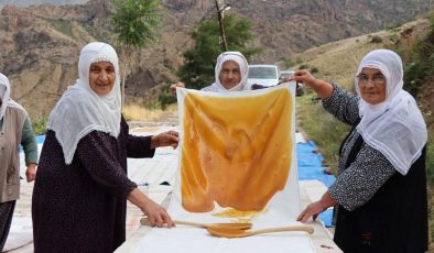 Yaz aylarında unla birlikte pişiriliyor: Hem sağlıklı hem besleyici, güneşin altında 2 gün kurutuluyor