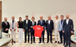 Cumhurbaşkanı Tatar Türkiye Cimnastik Federasyonu heyetini kabul etti