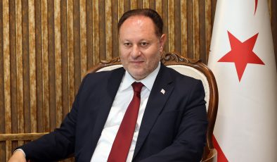 Öztürkler:Hristodulidis’in Türk yargısının kararları hakkındaki açıklaması, yargı bağımsızlığına ve halkımızın güvenliğine ciddi saygısızlık