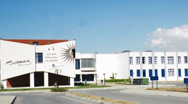Atatürk Öğretmen Akademisi Yazılı Giriş Sınavı yapılıyor